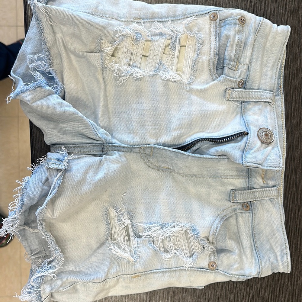 AE light wash size 00 Jean shorts